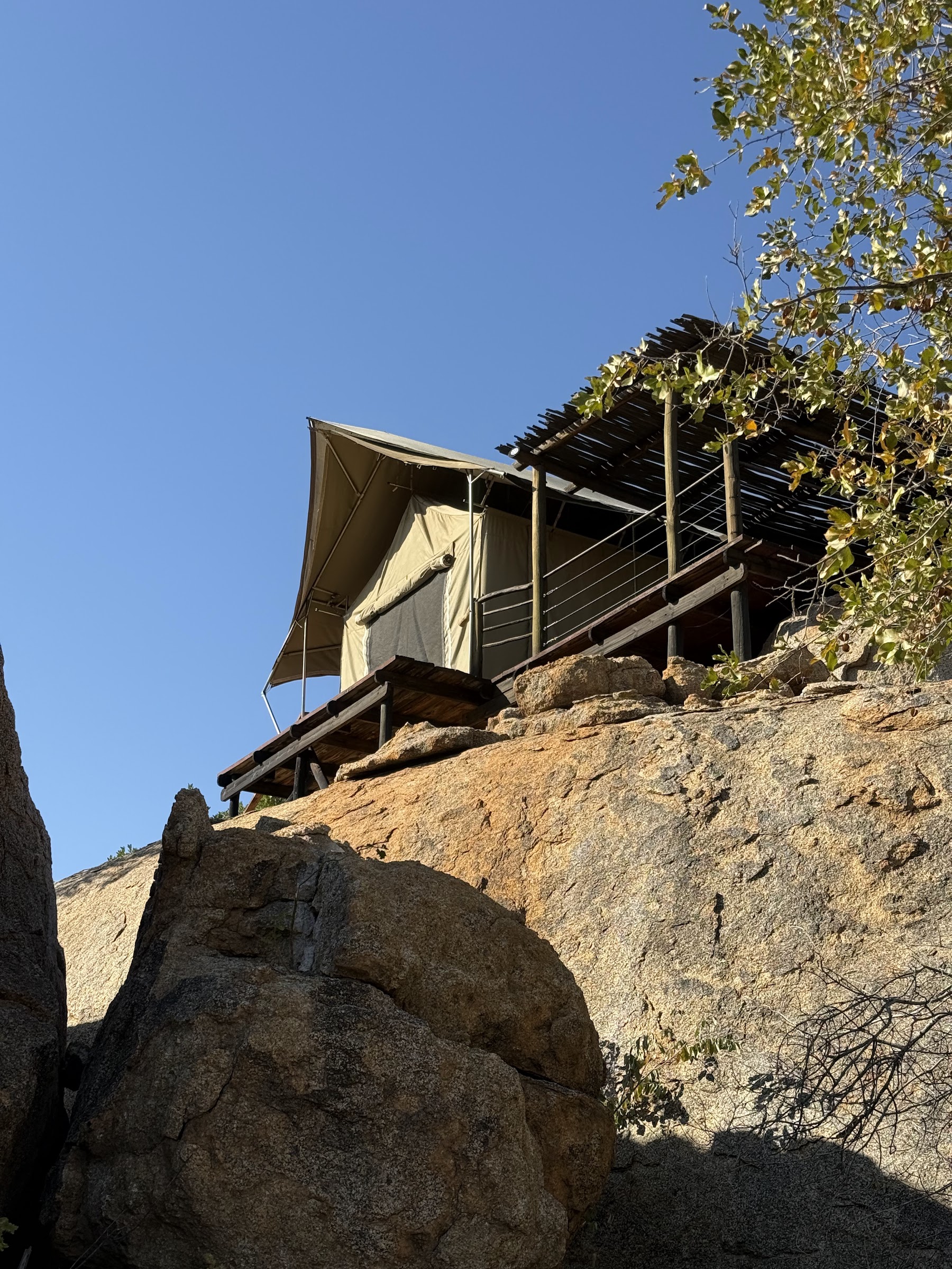 Ondudu Safari Lodge between giant granite rocks in the Erongo Mountains